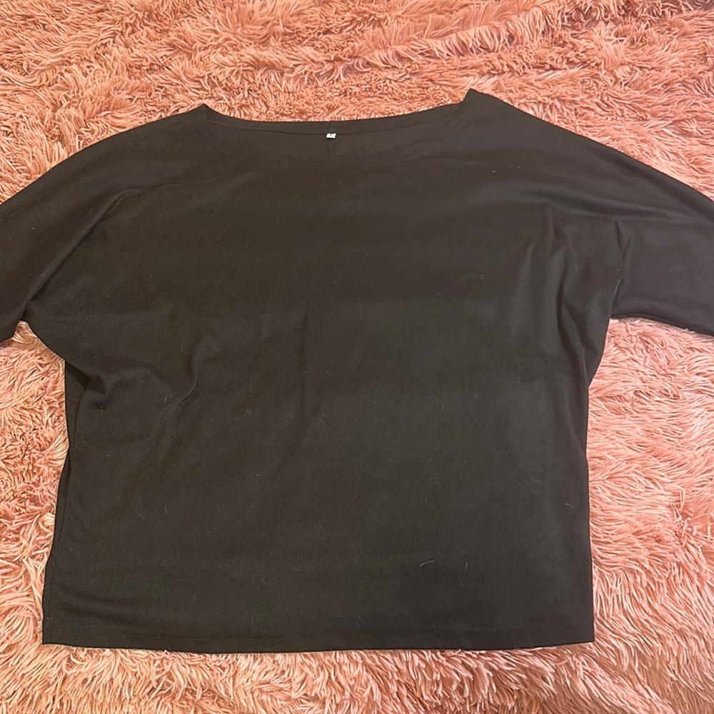 Size large long sleeve black shirt